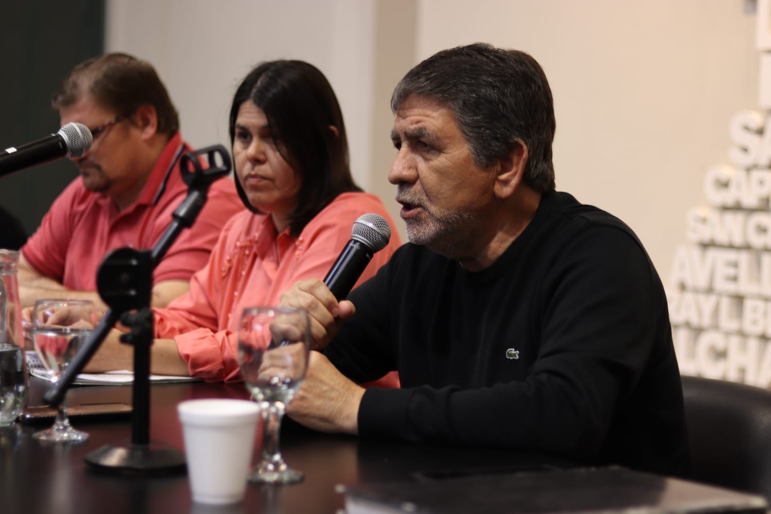 MUNICIPALES DECRETAN PARO DE 72 HORAS Y MOVILIZACI&Oacute;N