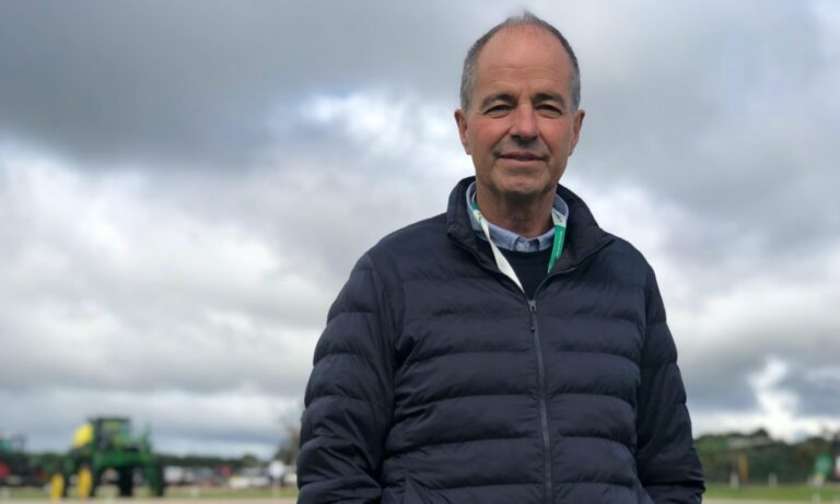 De piloto a productor: Walter, el excampeón de TC que conduce a la papa por el camino de la sustentabilidad De piloto a productor: Walter, el excampeón de TC que conduce a la papa por el camino de la sustentabilidad